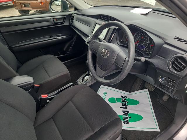 Toyota corolla axio Ex 2021 silver - image 2