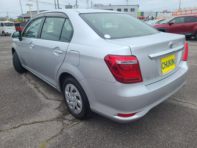 Toyota corolla axio Ex 2021 silver - image 3