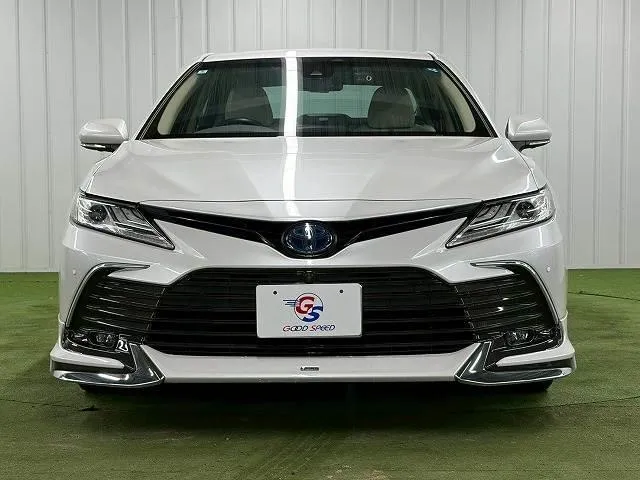 Toyota Camry G Leather White 2022 - image 5