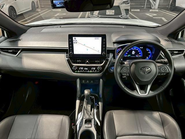 Toyota Corolla Cross Hybrid-Z Pearl White - image 4