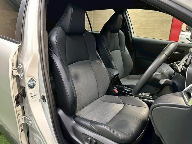 Toyota Corolla Cross Hybrid-Z Pearl White - image 13