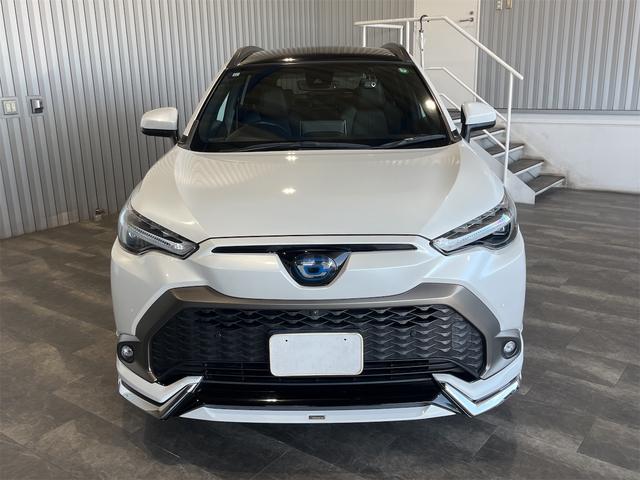 Toyota Corolla Cross Hybrid-z Pearl White With Sunroof - image 1