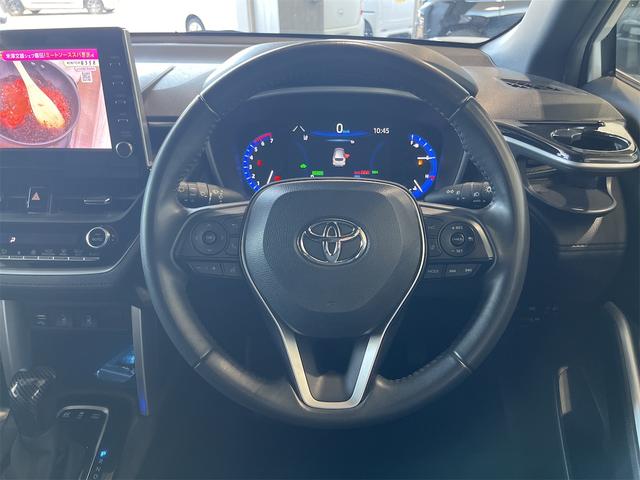 Toyota Corolla Cross Hybrid-z Pearl White With Sunroof - image 14