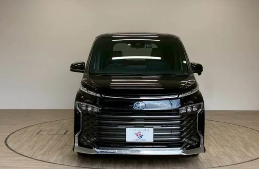 Image of TOYOTA VOXY 2023 HYBRID SZ PACKAGE BLACK COLOU