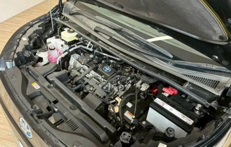 Thumbnail image 8 for TOYOTA VOXY 2023 HYBRID SZ PACKAGE BLACK COLOU