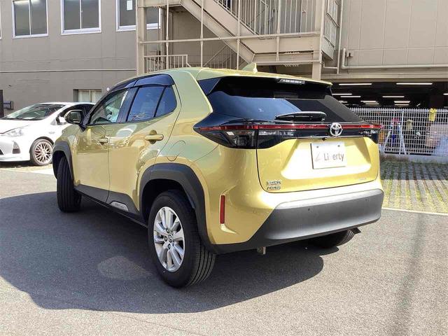 Yaris Cross 2021 G Gold - image 2