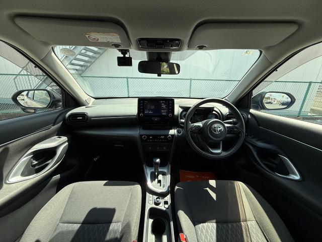 Yaris Cross 2021 G Beige - image 2