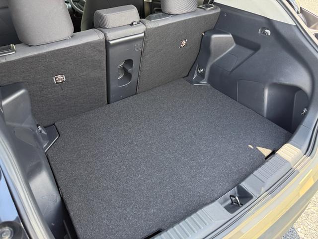 Yaris Cross 2021 G Beige - image 9