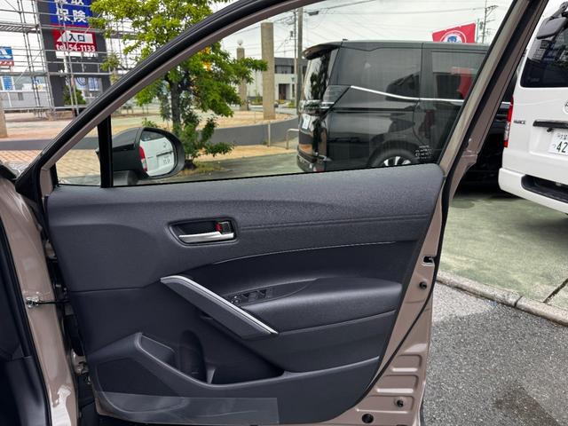 Toyota Corolla Cross Z 2026 Beige - image 18