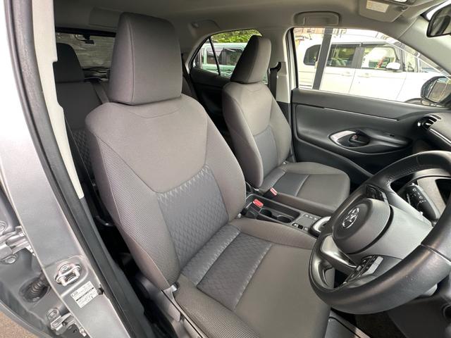 Yaris Cross 2021 G Silver - image 2
