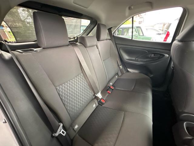 Yaris Cross 2021 G Silver - image 3
