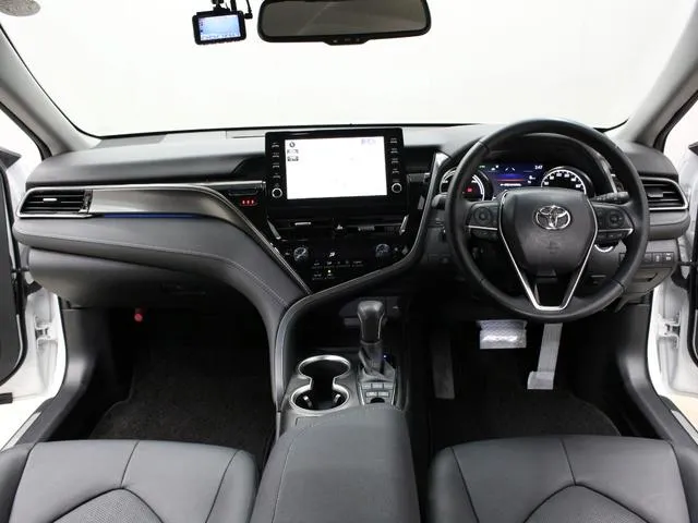 Toyota Camry WS Leather Package  2023 White - image 2