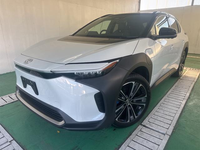 Toyota BZ4X EV White 2023 - image 1