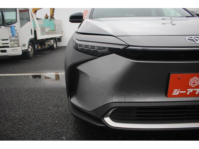 Toyota Bz4x EV Gray 2023 - image 3