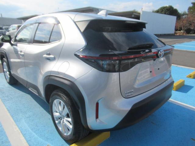 Toyota Yaris Cross G 2022 Silver - image 2