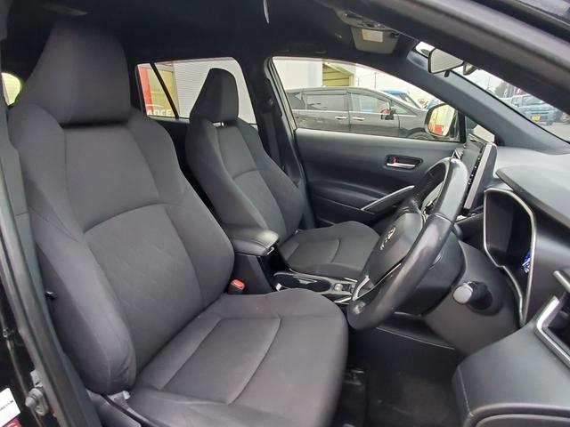 Toyota Corolla Cross Hybrid S 2022 Black - image 9