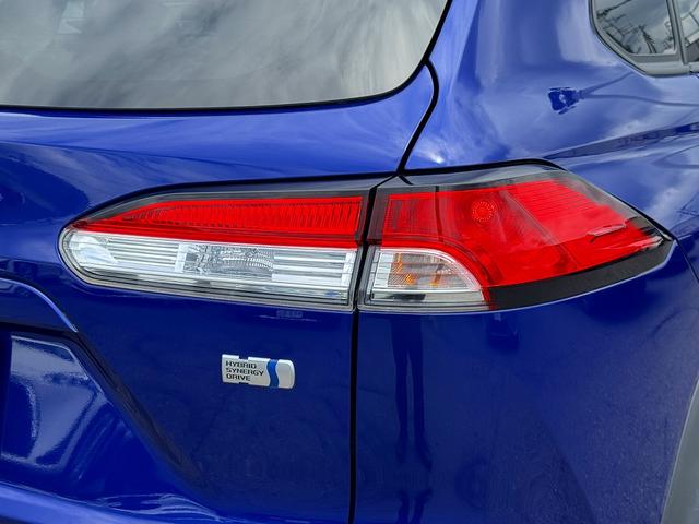 Toyota Corolla Cross Hybrid S 2022 Blue - image 2