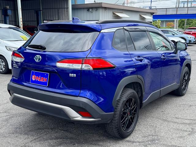 Toyota Corolla Cross Hybrid S 2022 Blue - image 8