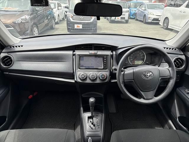 Toyota Corolla Axio Non Hybrid  Ex 2022 White - image 3