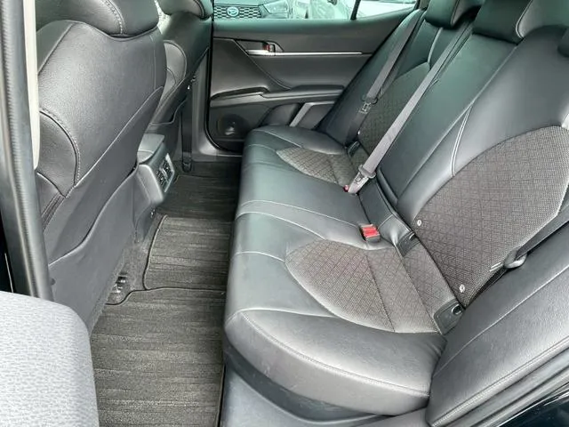 Toyota Camry Ws Leather Package  2021 Black - image 3