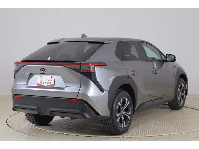 Toyota BZ4X G Gray 2023 - image 3