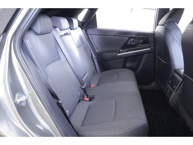 Toyota BZ4X G Gray 2023 - image 7