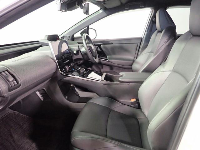 Toyota BZ4X Z Pearl White 2023 - image 8