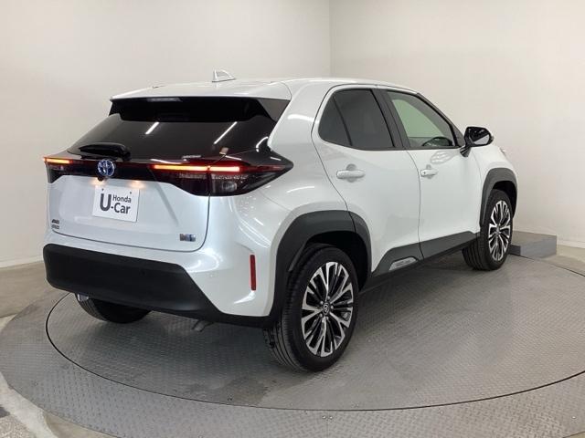 Toyota Yaris Cross Z 2023 Pearl - image 2