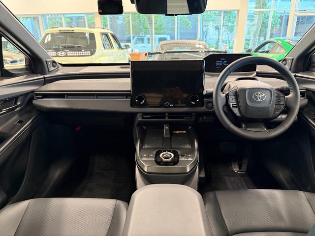 Toyota BZ4X Gray Z 2025 - image 14
