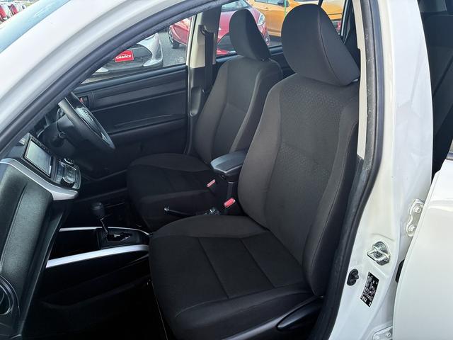 Toyota Corolla Fielder Hybrid Ex 2025 White  Colour - image 4