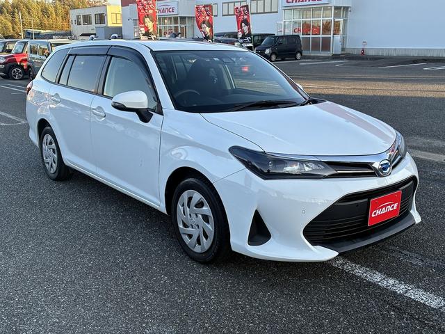 Toyota Corolla Fielder Hybrid Ex 2025 White  Colour - image 6