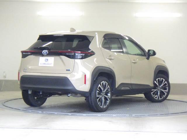 Toyota Yaris Cross Z 2023 Beige - image 2